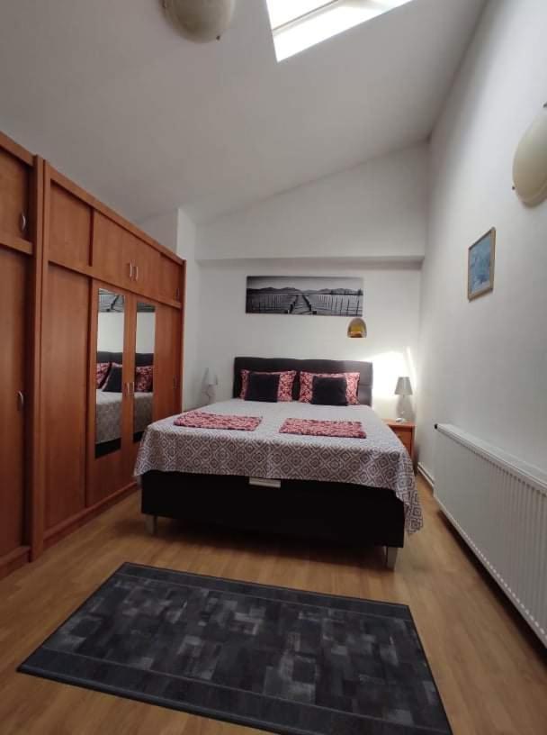 Apartmani Amans Pula Eksteriør billede