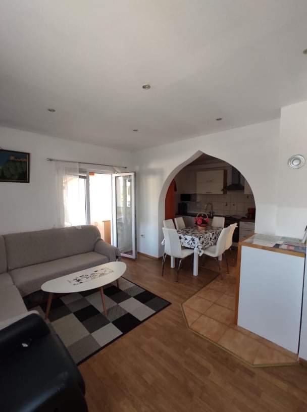 Apartmani Amans Pula Eksteriør billede
