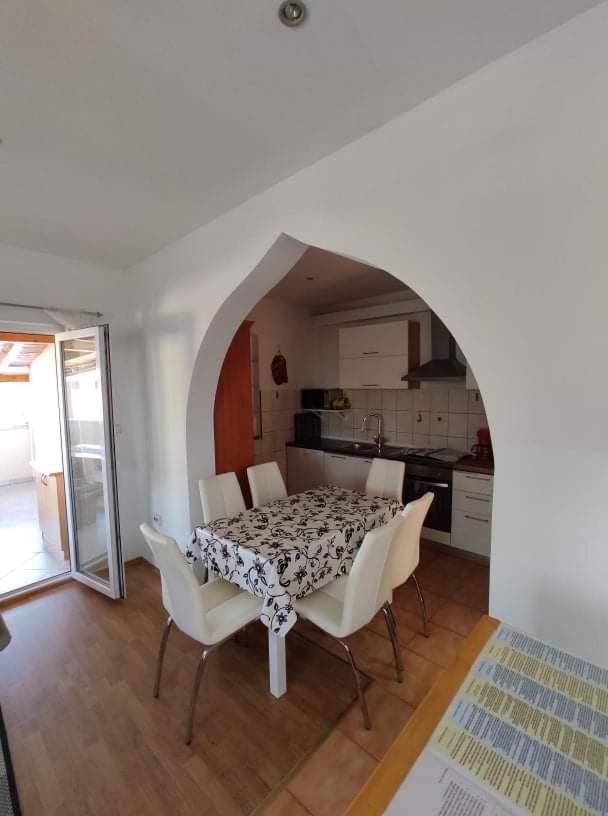 Apartmani Amans Pula Eksteriør billede