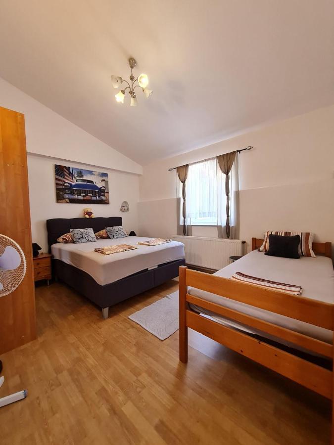 Apartmani Amans Pula Eksteriør billede