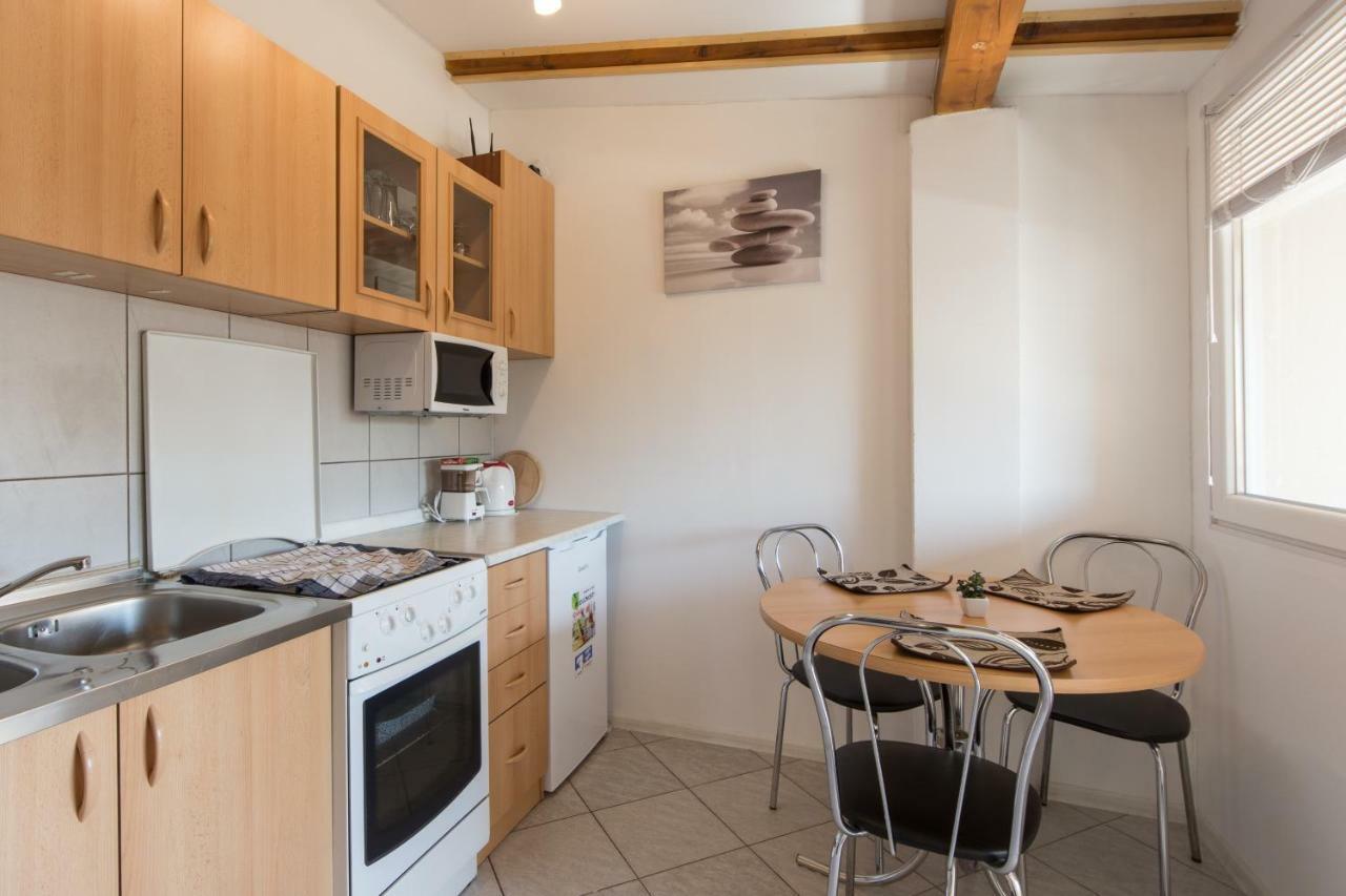 Apartmani Amans Pula Eksteriør billede