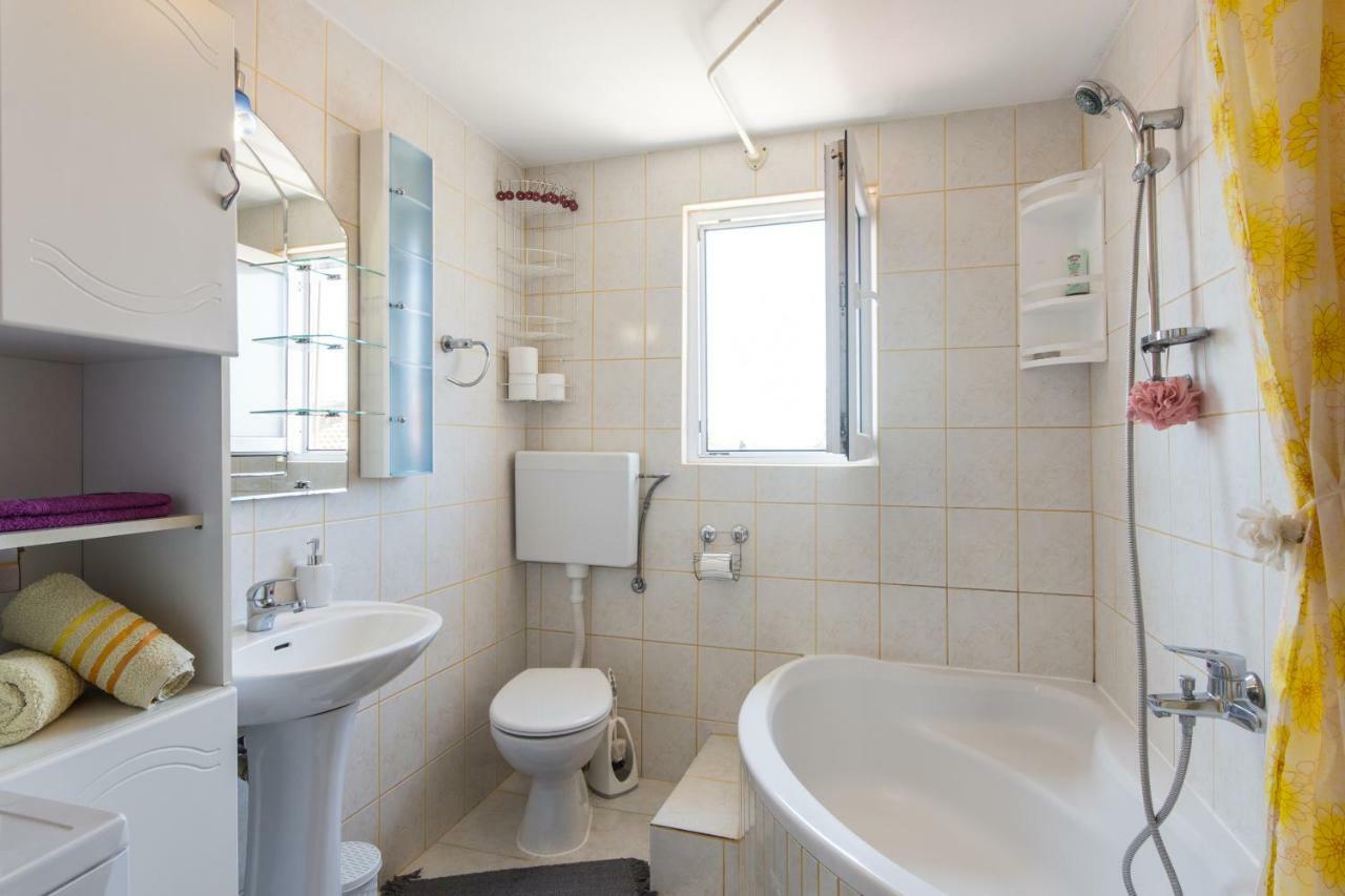 Apartmani Amans Pula Eksteriør billede
